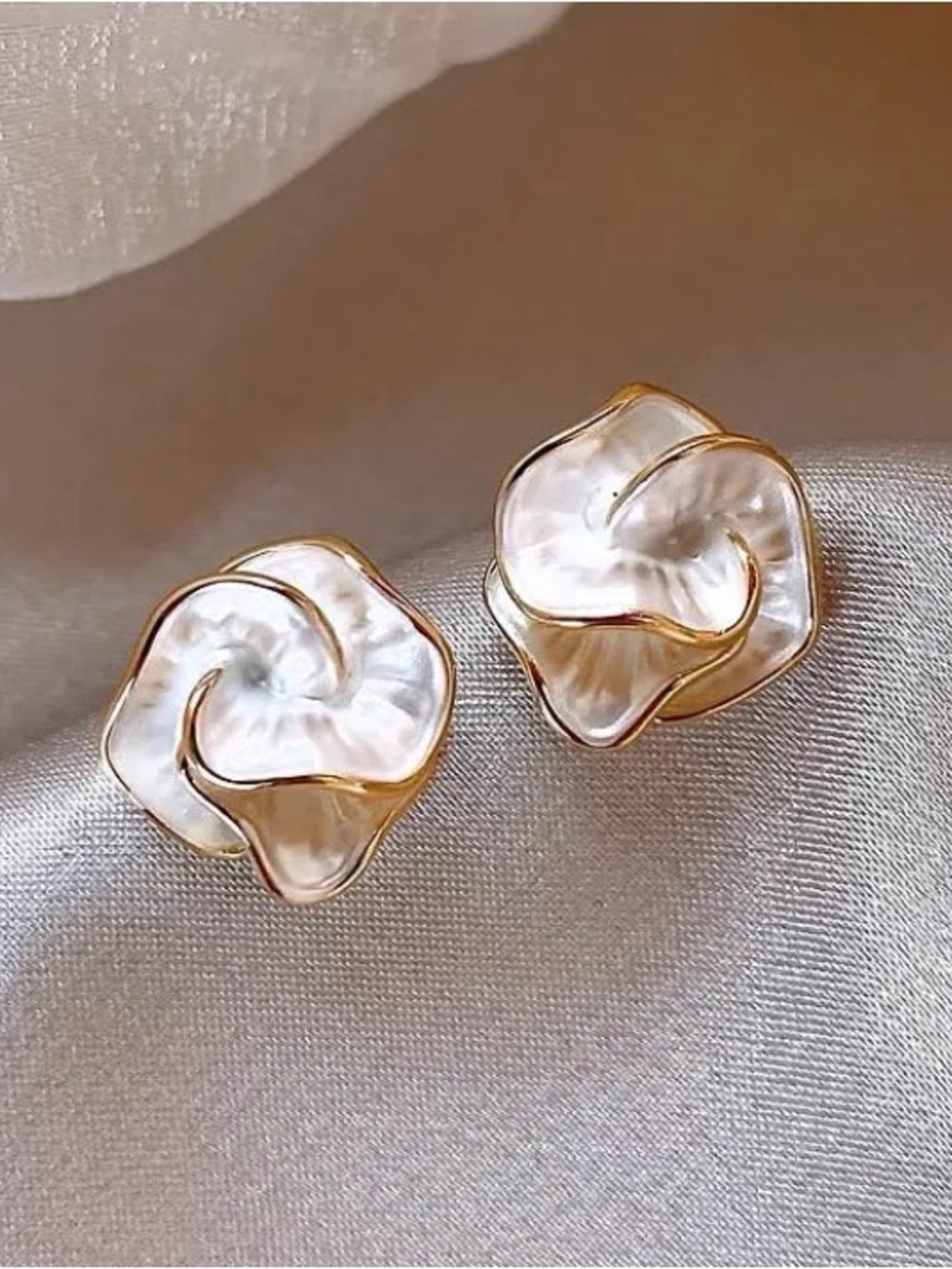 Gold-Trim White Pearl Floral Stud Earrings - 925 Sterling Silver Gold